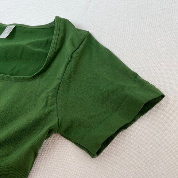 NEW HeyShape Square Neck Thong Bodysuit Green Short Sleeve Women's Large - Picture 11 of 13